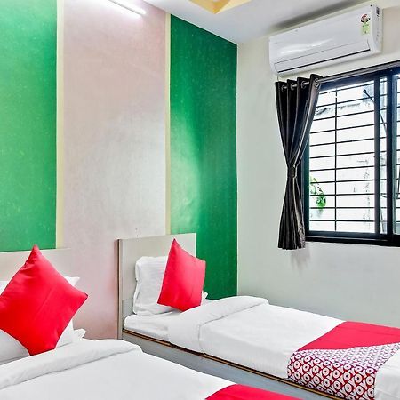Oyo Flagship 48365 Hotel Shiva'S Castle Chalisgaon Экстерьер фото